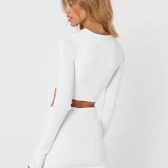 Brand New Two Piece Skirt and Top Set 🤍🤍🤍 - Picture 4 of 4